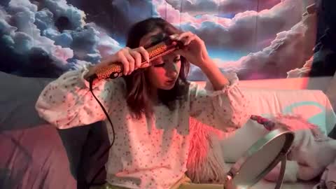 BakxBee online show from April 23, 1:57 pm