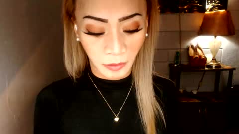 angel online show from June 22, 1:42 am
