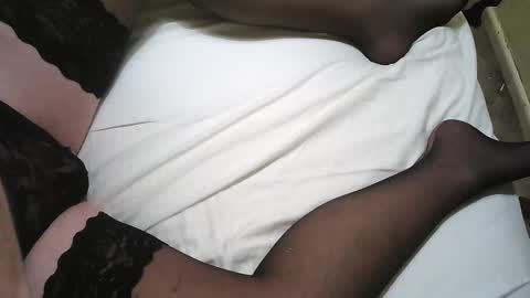 69lushcd online show from December 5, 11:11 pm