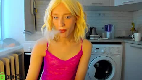 Snapshot of _alice_kitty chatting on December 18, 9:25 am Gaylord online show from December 18, 9:25 am