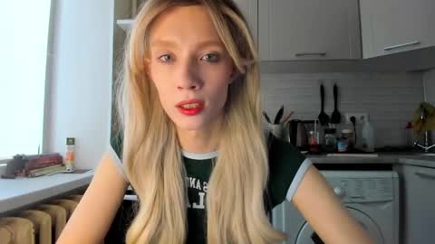 Snapshot of _alice_kitty chatting on January 16, 10:10 am Gaylord online show from January 16, 10:10 am