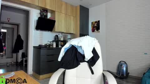 Snapshot of _alice_kitty chatting on October 1, 9:43 am Gaylord online show from October 1, 9:43 am