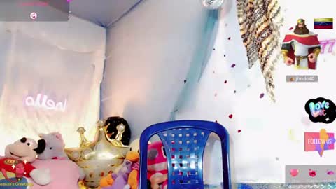 _blonde_hot_ online show from August 8, 9:43 pm