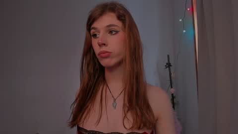 Snapshot of _eva_pleasure_ chatting on December 31, 6:05 am Eva online show from December 31, 6:05 am