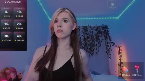 Snapshot of _eva_pleasure_ chatting on October 4, 7:31 am Eva online show from October 4, 7:31 am