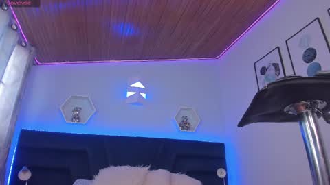 Gia Rose online show from February 11, 5:29 pm