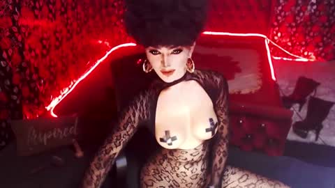 Snapshot of _hailyourqueenx chatting on January 13, 7:10 pm GoDDess  Chloe online show from January 13, 7:10 pm