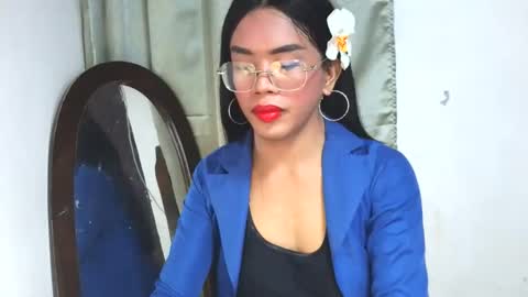 Snapshot of _karie_ chatting on October 15, 6:13 am _karie_ online show from October 15, 6:13 am