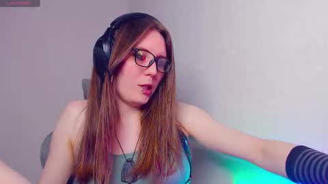 Tracy online show from February 13, 5:02 am