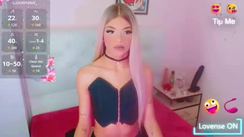 _shadday_ online show from April 7, 4:35 am