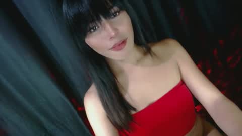 Snapshot of _suckandcum69 chatting on January 3, 3:55 pm Eilachloe online show from January 3, 3:55 pm