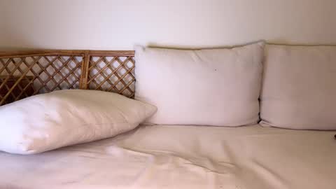 Ann online show from March 21, 8:02 pm