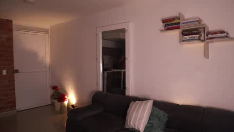 Anastasia Vahos online show from January 9, 8:25 pm