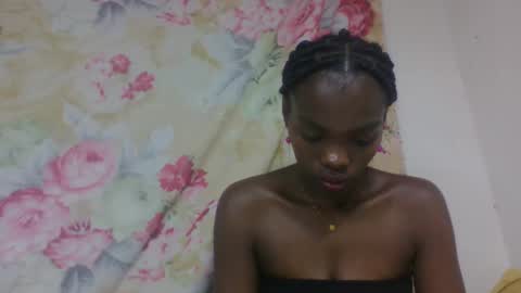 aadienne online show from March 24, 9:58 am