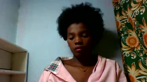 aadienne online show from June 7, 7:44 pm