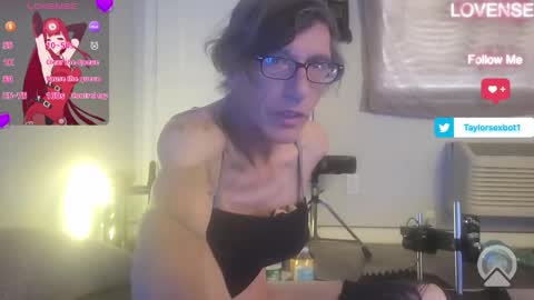 TaylorSexbot online show from April 10, 5:29 pm