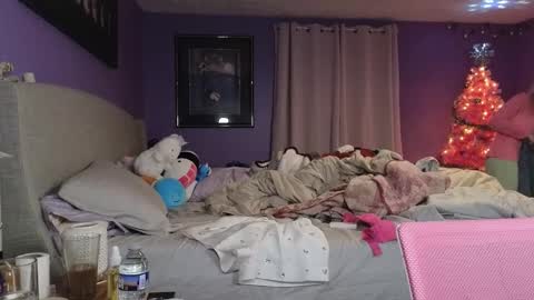 Addibabeee online show from January 6, 11:31 pm