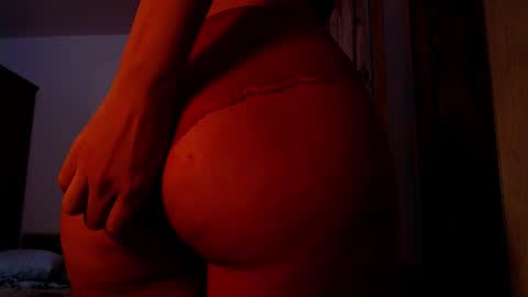 amy        online show from November 3, 12:48 pm