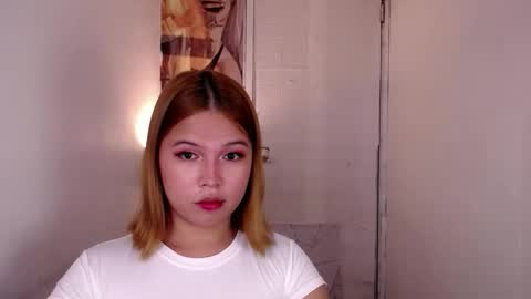 adorabletsforyouxx online show from September 12, 10:15 pm