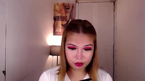 adorabletsforyouxx online show from October 9, 7:37 pm