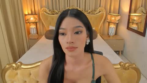 Aela online show from November 19, 11:43 am