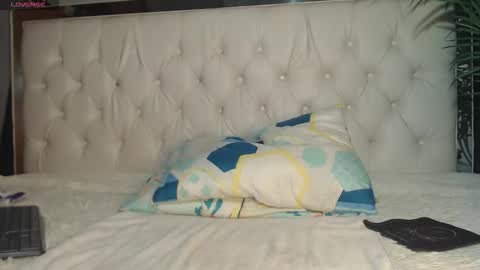 Snapshot of aidan_twink chatting on October 18, 12:03 am AIDAN online show from October 18, 12:03 am