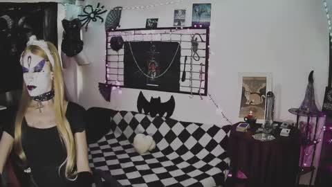 Mistic witch online show from February 27, 6:09 pm