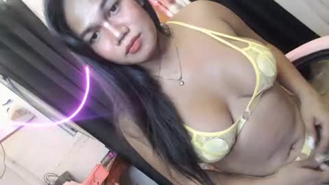 Kimmygirl online show from August 6, 5:42 pm
