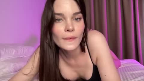 Ember Valentine online show from July 5, 4:02 pm