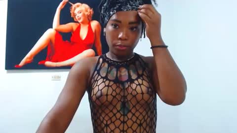 Snapshot of alexia_sinclaire24 chatting on September 14, 12:16 am alexia_sinclaire24 online show from September 14, 12:16 am