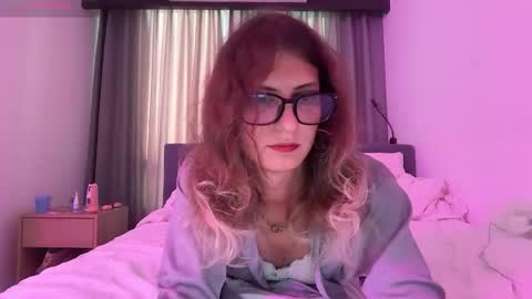 AlicePinkhead online show from March 6, 9:36 am