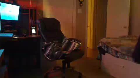 Snapshot of aliciadehart181 chatting on October 12, 1:41 am Alicia deHart Help me reach 1000 Followers. Its FREE online show from October 12, 1:41 am