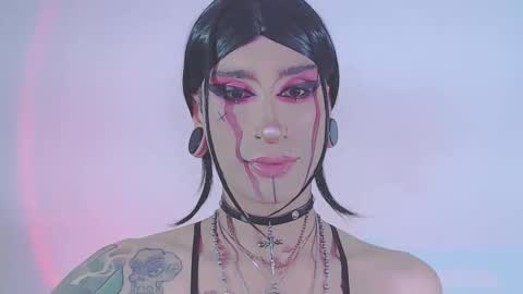     online show from March 4, 12:50 am