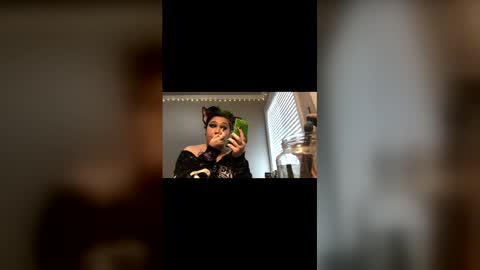 alientboy online show from February 19, 7:10 pm