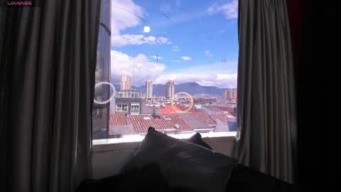 Santy online show from April 8, 7:59 pm