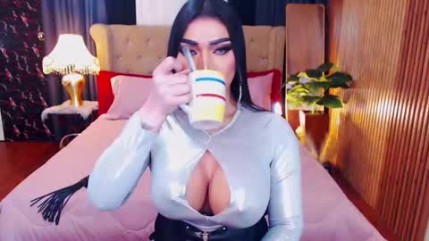 Alura Jhenson online show from February 9, 2:29 am