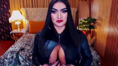 Alura Jhenson online show from March 3, 7:21 pm