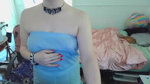 alyxiabewbs online show from September 8, 5:11 pm