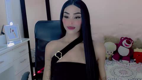 Snapshot of amal_baddel_ chatting on October 15, 3:39 am amal_baddel_ online show from October 15, 3:39 am
