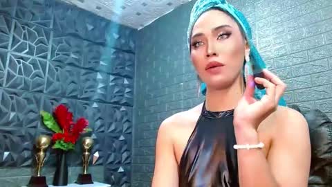 amandaleon online show from January 6, 12:13 pm