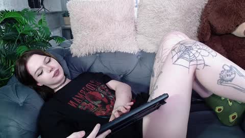 Amelia online show from December 3, 5:38 pm