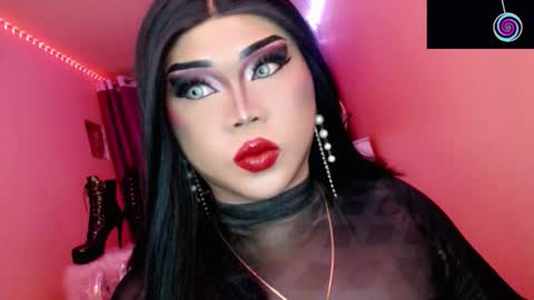 Queen Mireska online show from November 7, 2:50 pm