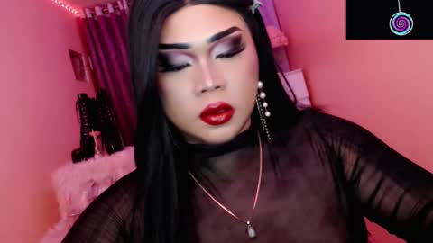 Queen Mireska online show from November 19, 6:08 pm