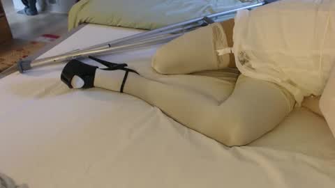 amputee_trans online show from March 30, 11:33 am