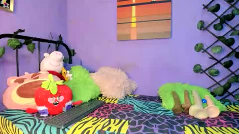 Snapshot of amydelahoz_8 chatting on October 27, 2:08 am Amy Kamila online show from October 27, 2:08 am