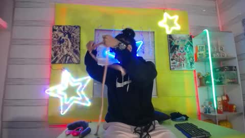 Snapshot of andy_staar18 chatting on October 20, 11:13 am andy staar online show from October 20, 11:13 am
