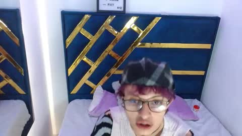 Angel  online show from January 9, 12:43 pm