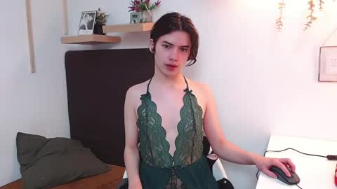 Snapshot of angel_shiny chatting on January 21, 1:50 pm Angel online show from January 21, 1:50 pm