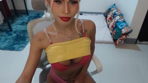 DIVINE ANGEL online show from February 10, 1:34 am