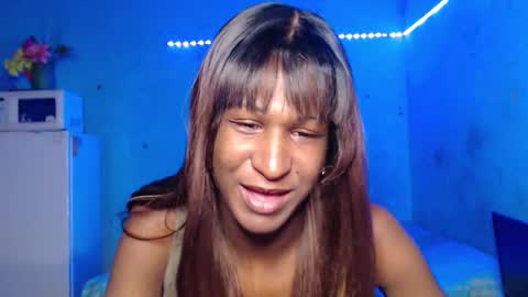 Snapshot of angell_dustt chatting on October 8, 4:58 am Danielle online show from October 8, 4:58 am